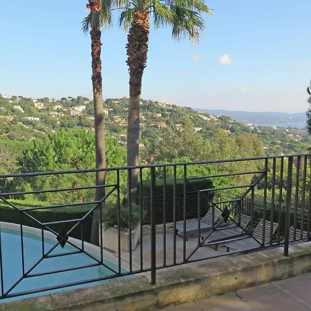 Splendid In Sur Mer With Heated Pool Кавалер-сюр-Мер