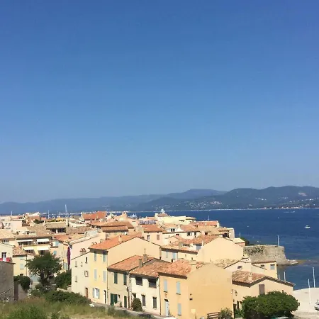 Вилла Splendid In Sur Mer With Heated Pool Кавалер-сюр-Мер
