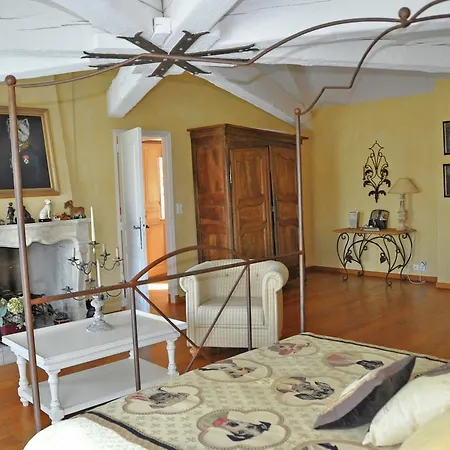 Вилла Splendid In Sur Mer With Heated Pool